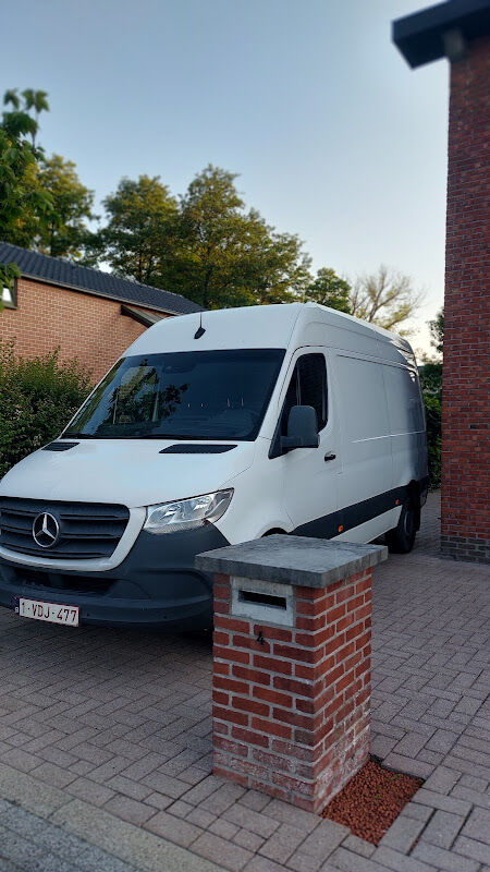 Foto van OTTOKARS - Verhuur van bestelwagens, busjes en auto's