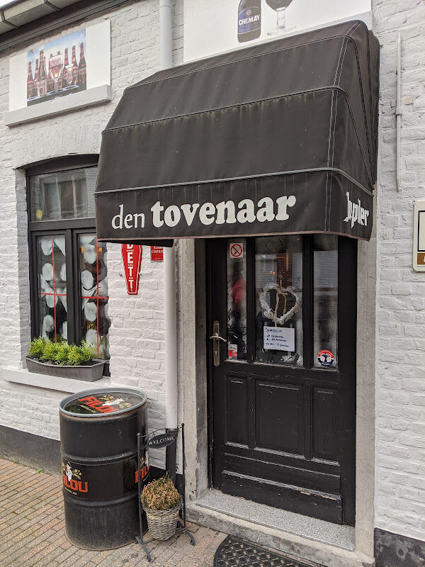 Foto van Den Tovenaar