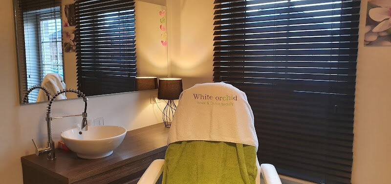 Foto van White Orchid Inner & Outer Beauty