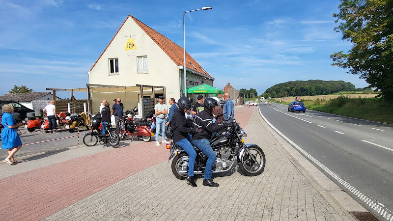 Foto van Volkscafé en Pizzeria Belle-Vue