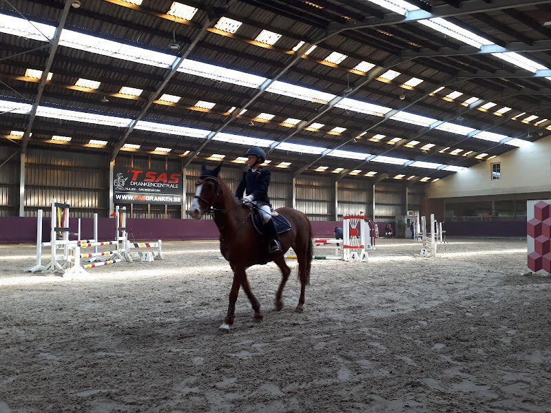 Foto van Hippisch Centrum Massenhoven