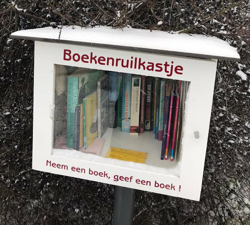 Foto van Boekenruilkastje