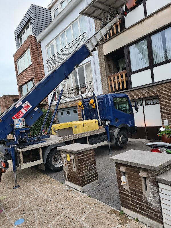 Foto van TR Verhuizingen& liftservice oostende