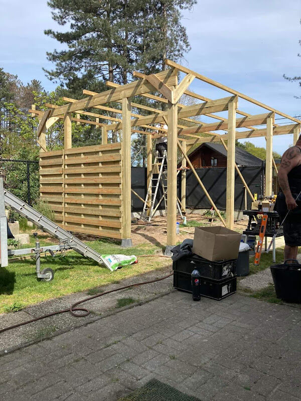 Foto van Klussen in huis en tuin. Björn Labelle